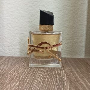 YSL libre perfume. 1 oz